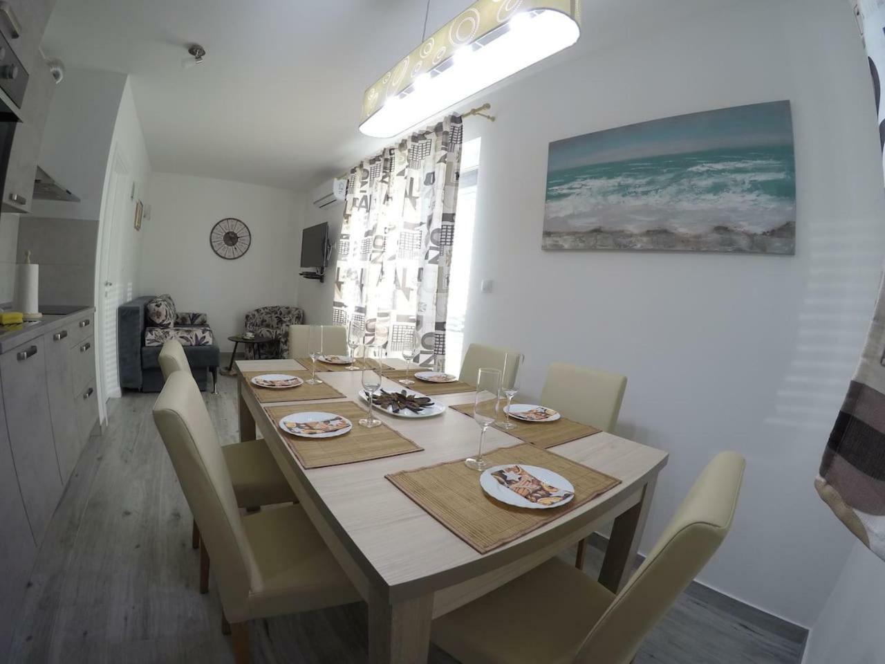 The Globetrotter'S Residence Kaštel Novi المظهر الخارجي الصورة