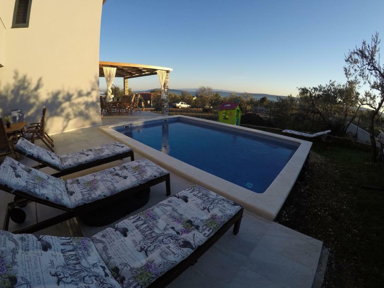 The Globetrotter'S Residence Kaštel Novi المظهر الخارجي الصورة